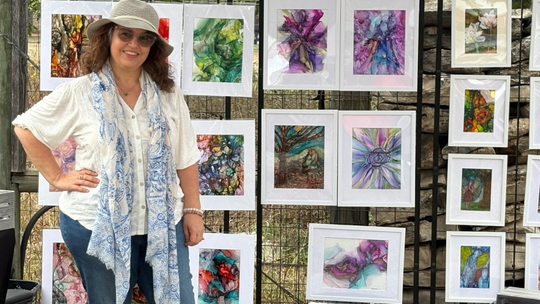 Jennifer Friedman has a broad array of creative interests and is currently focusing on alcohol inks.