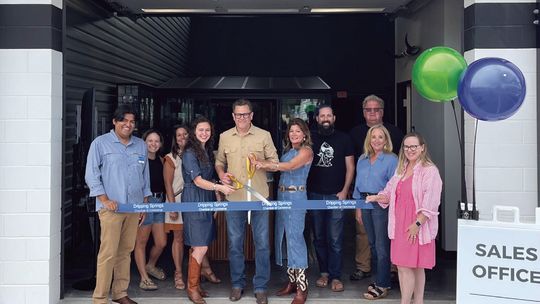 Personal Warehouse opens in Dripping Springs location