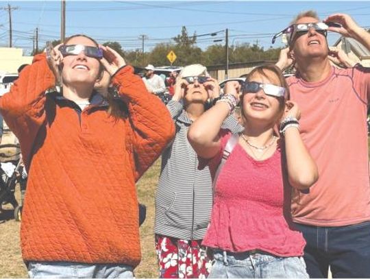 Annular eclipse dims Texas skies