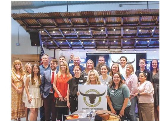 Chamber graduates 21 from local leadership program