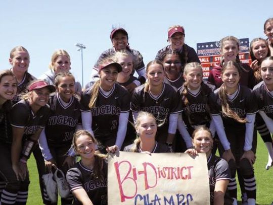 Dripping Springs’ Lady Tigers onto area