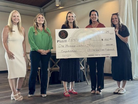 DS Elite donates $1,000 to Foster Village