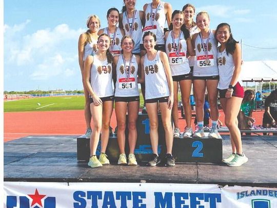 DSHS girls cross country advances to state meet