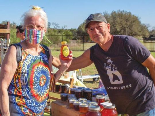 Farmers Market holds ribbon cutting, grand opening