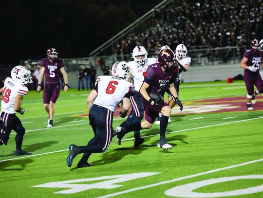 Lake Travis stuns Dripping Springs 49-21