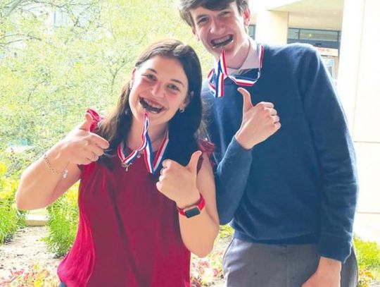 Speech and debate students make state