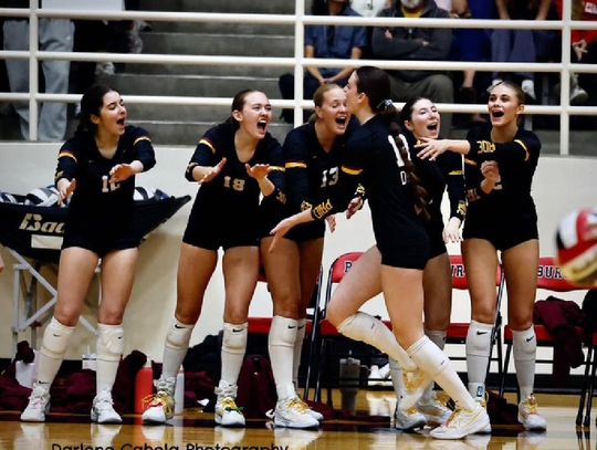 PHOTO BY DANIELA CABELA The Lady Tigers celebrate a score.