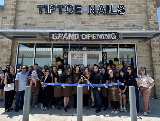TipToe Nail & Spa hosts grand opening