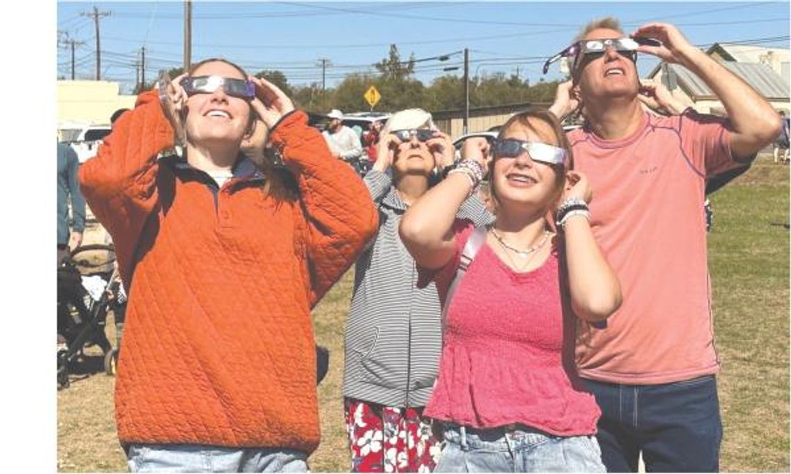 Annular eclipse dims Texas skies