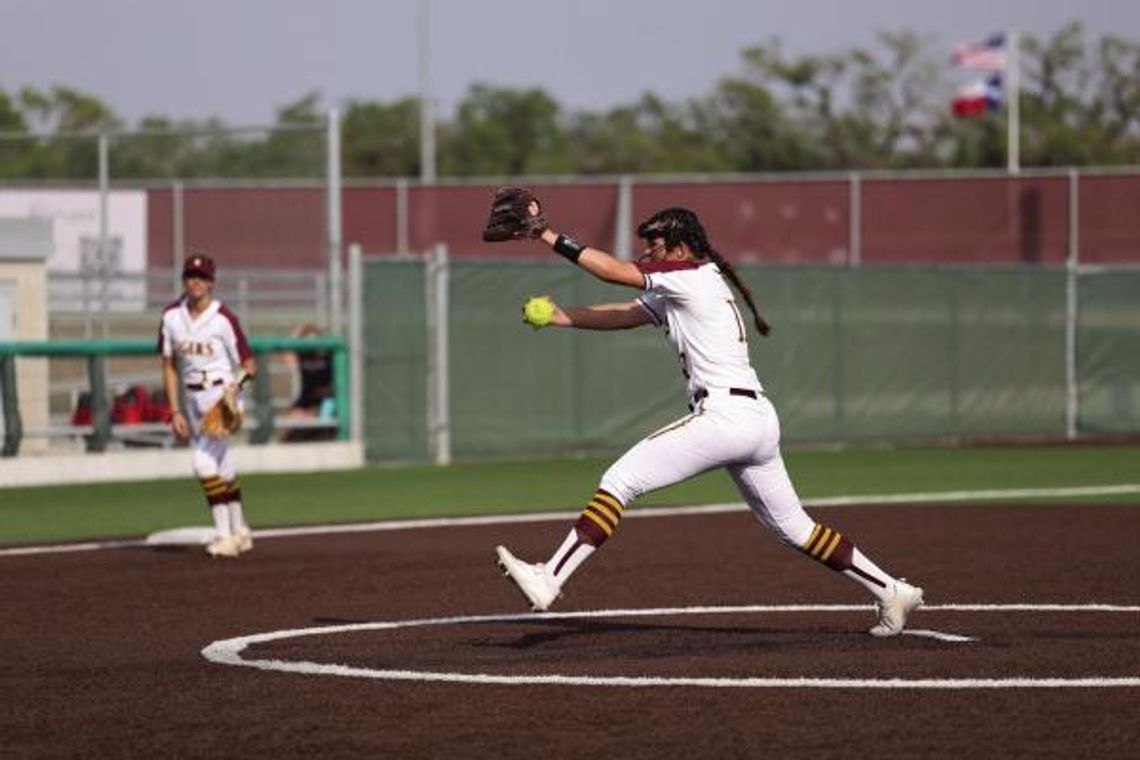 Dripping Springs' Lady Tigers lose a pair