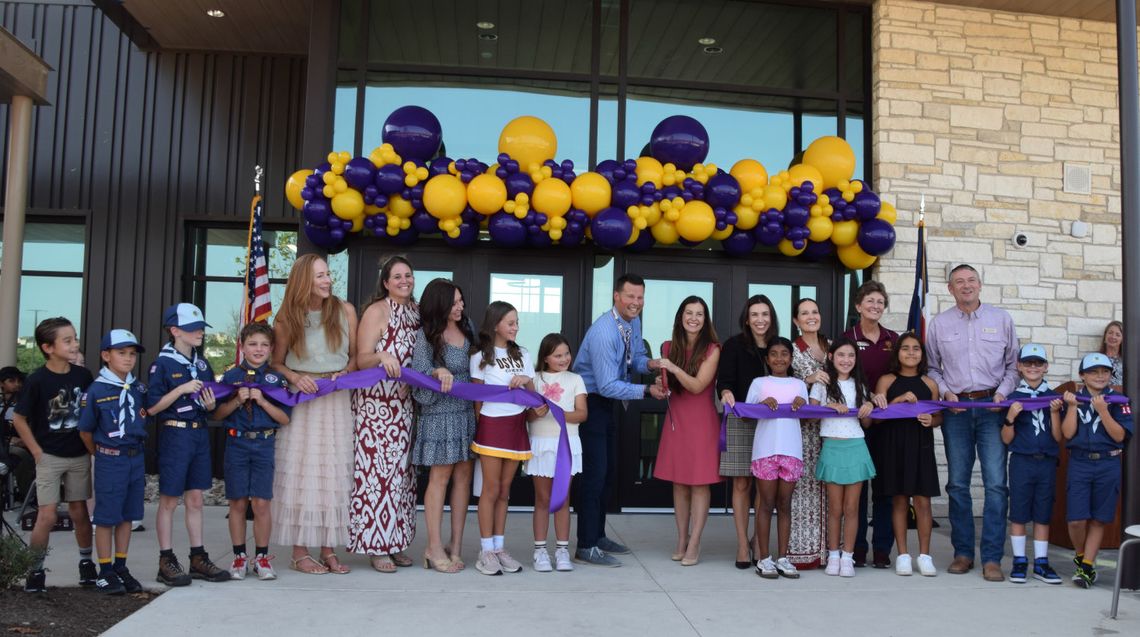 DSISD hosts ribbon cutting for Wildwood Springs Elementary