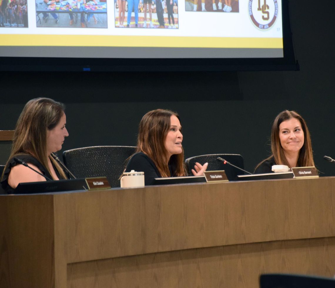 DSISD trustees hear from students, residents at October meeting PHOTO BY LAURIE ANDERSON Trusteer Olivia Barnard answers a question from a student during the meeting.
