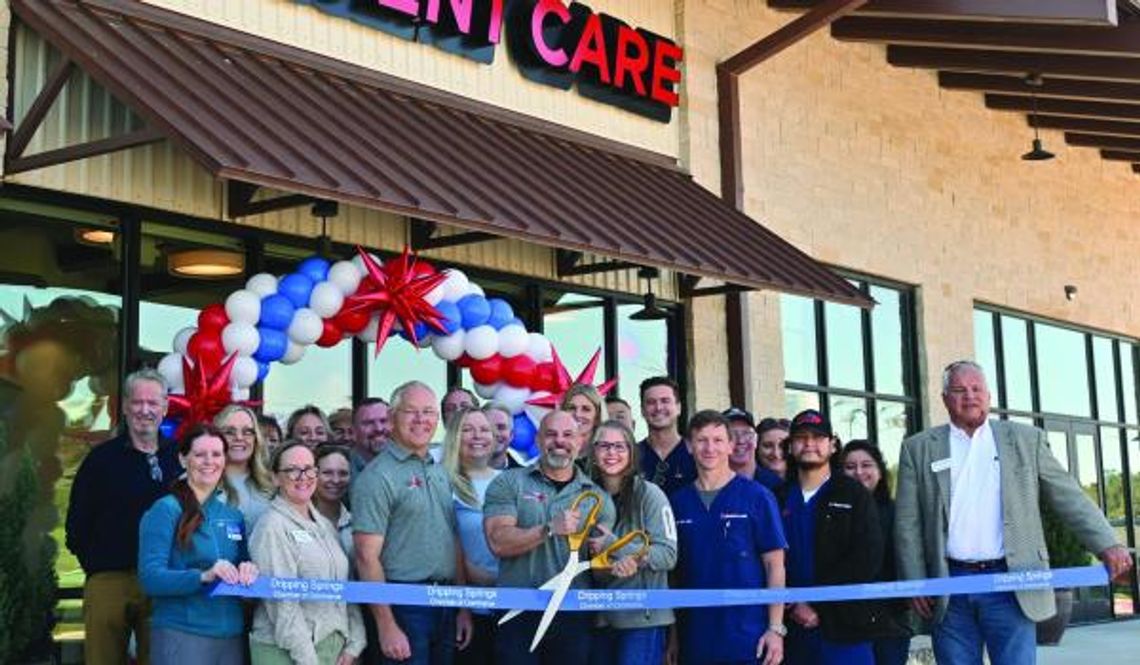 Fast Aid Urgent Care cuts the ribbon