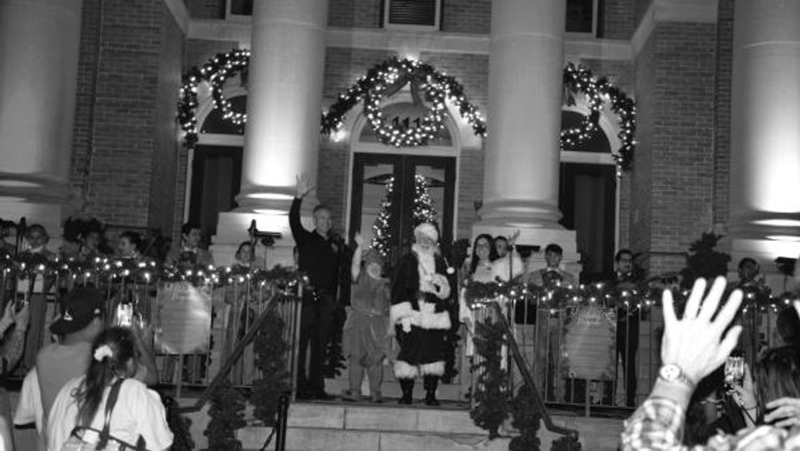 Lighting the Courthouse