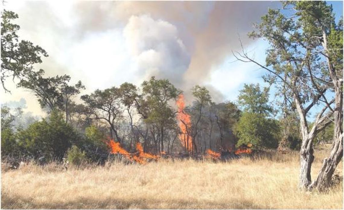 Oak Grove fire burns near Wimberley Valley