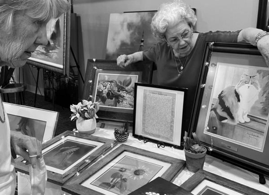 Senior community hosts memorial art and craft show