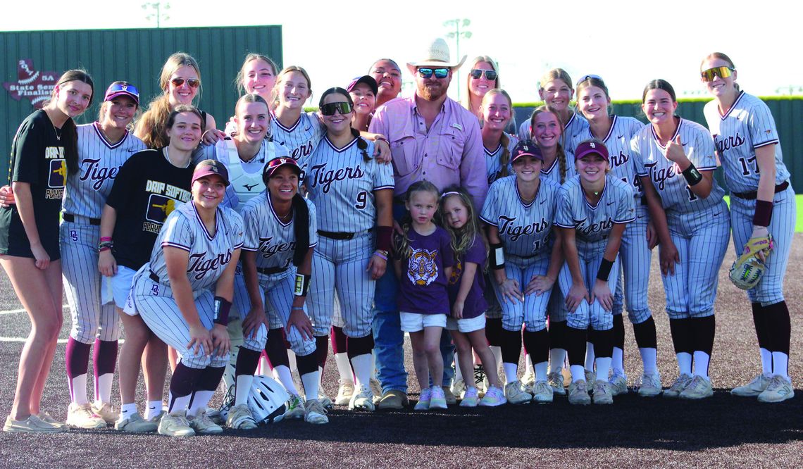 Softball team swings into spring break with busy week