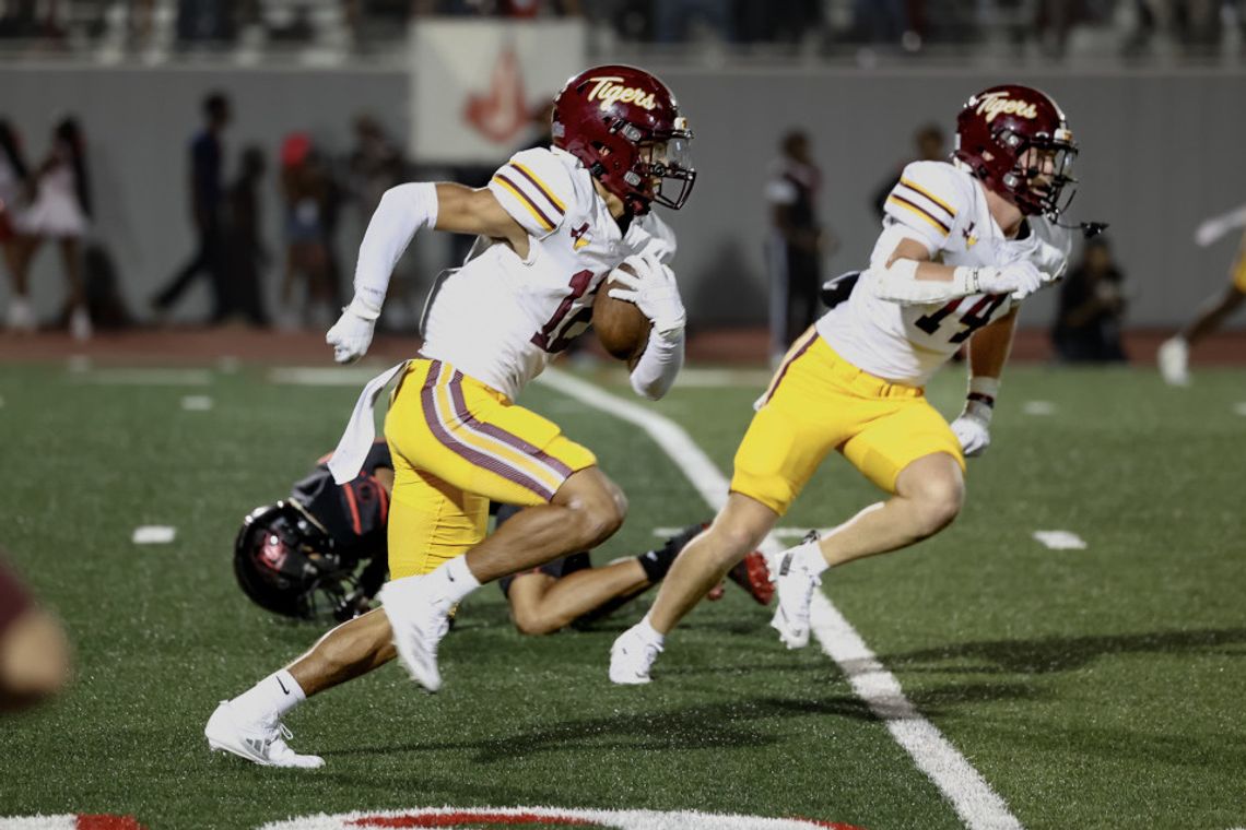 Tigers blank Wagner 55-0 Tigers blank Wagner 55-0