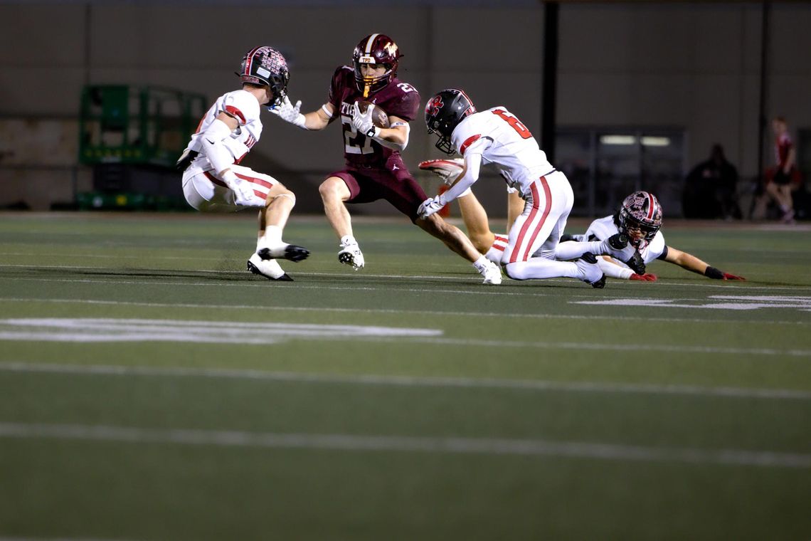 Tigers topple Vista Ridge 38-14 Photos courtesy of Cortni Reid Senior running back Jaceton Gotta shakes a Vista Ridge defender.