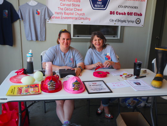 Volunteers Pam Terry and Donna Wright manned the sign in table.